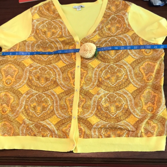 Isaac Mizrahi Live Yellow Paisley Button Up Top Size 2X - Picture 5 of 8